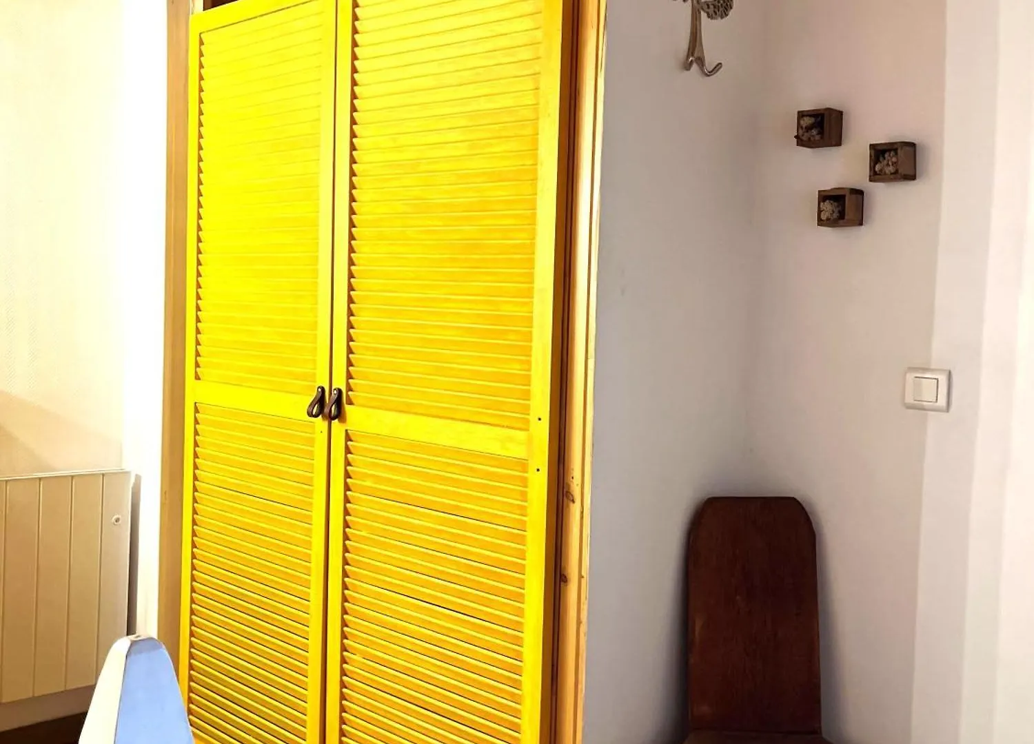 Апартаменты Cozy Mini House With Beautiful Views Эйглие